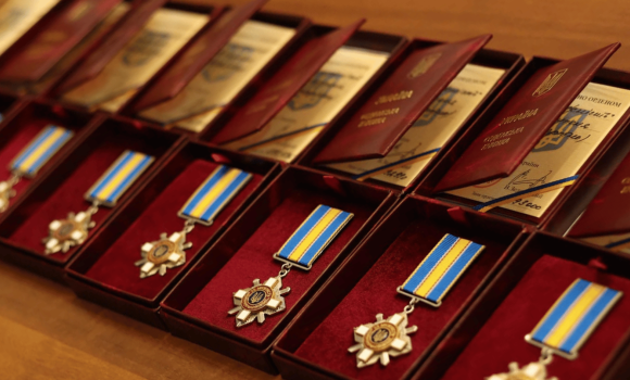 Родинам Захисників з Вінниччини вручили нагороди, присвоєні воїнам посмертно
