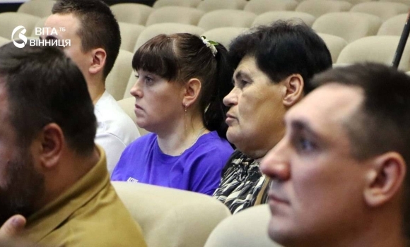 Родини зниклих безвісти отримали консультації від Координаційного штабу у Вінниці