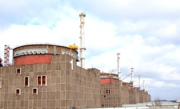 Російські окупанти обстріляли Запорізьку атомну електростанцію
