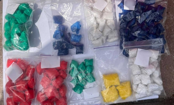 Розповсюджували канабіс та Альфа-PVP – на Вінниччині судитимуть учасників наркоугруповання Розповсюджували канабіс та Альфа-PVP – на Вінниччині судитимуть учасників наркоугруповання