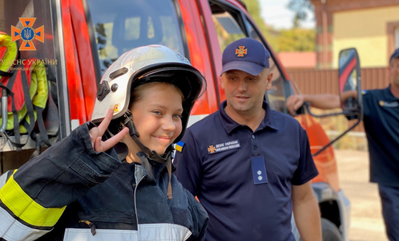 Рятувальники влаштували для школярів Чечельника “День безпеки”