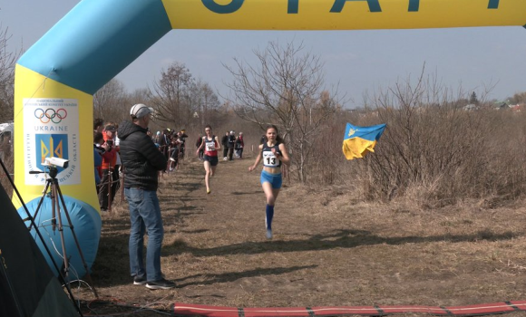 Вінничанка завоювала срібло на чемпіонаті України з легкоатлетичного кросу
