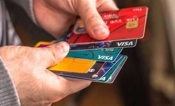 Банки автоматично списуватимуть кошти з карток вінничан для сплати боргів