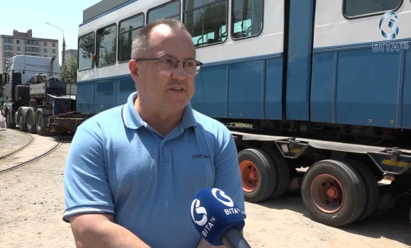 Ще один швейцарський Tram-2000 прибув до Вінниці