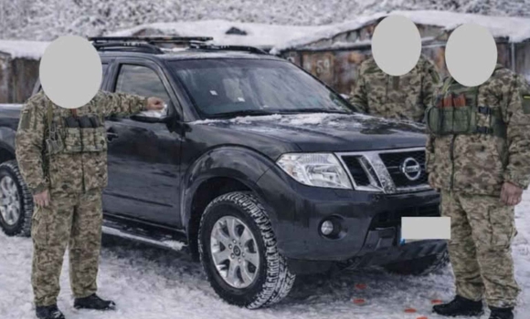 Шпиківська громада передала авто для потреб військової частини