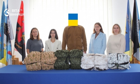 Сховати техніку й бліндажі від дронів Калинівка відправила на фронт нову партію маскування