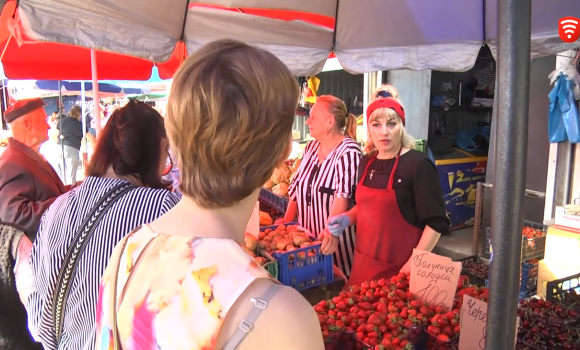 Скільки коштують овочі та фрукти на ринках Вінниці? Актуальні ціни на сезонні продукти