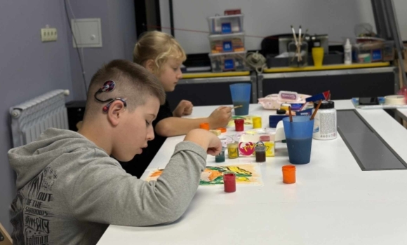 Соціальний проєкт з підтримки дітей з порушенням слуху реалізували у Вінниці