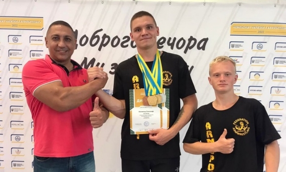 Спортсмен з Немирова виборов чотири медалі на Чемпіонаті України з армреслінгу
