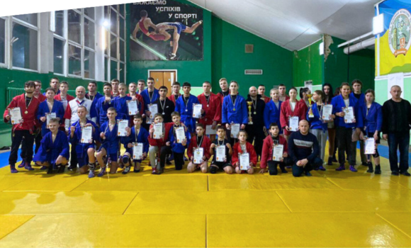 Спортсмени з Вінниці здобули 38 медалей на Кубку міста з самбо