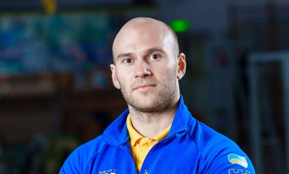 Спортивна гордість Вінниці історія успіху пауерліфтера Віталія Коломійця