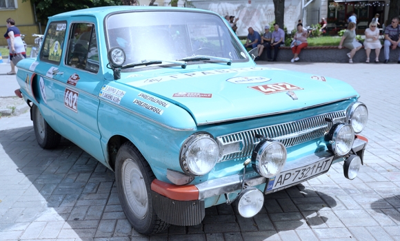 До Вінниці приїхав "Запорожець", який представить українську команду на ралі в Монте-Карло