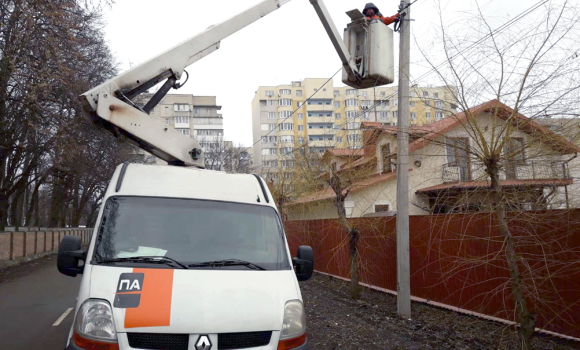 В житловому масиві "Сонячний" у Вінниці зробили зовнішнє освітлення