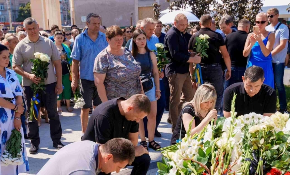 Трагедія, яка забрала 29 життів: як Вінниця пережила ракетний обстріл калібрами два роки тому