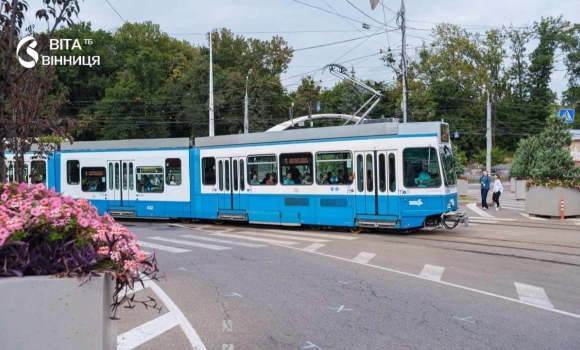 Третій інклюзивний Tram 2000 вийшов на маршрут у Вінниці Третій інклюзивний Tram 2000 вийшов на маршрут у Вінниці