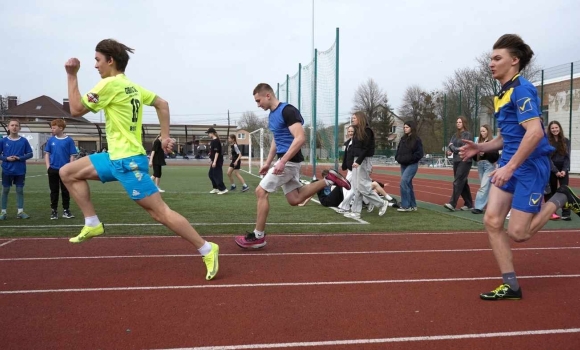 Тріумф швидкості у Вінниці хто з ліцеїв став абсолютним лідером міського етапу «Пліч-о-пліч»