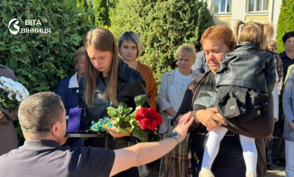 Трьома державними нагородами відзначили полеглого захисника з Крижополя Ігоря Лівандовського Трьома державними нагородами відзначили полеглого захисника з Крижополя Ігоря Лівандовського