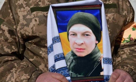 Тростянецька громада прощалась із 26-річним морпіхом з роти “Шквал”