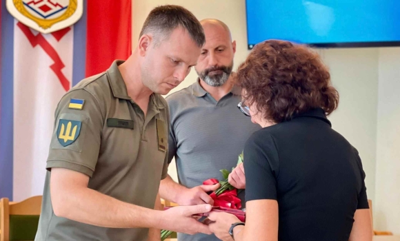 У Бершаді вручили нагороди рідним загиблих воїнів