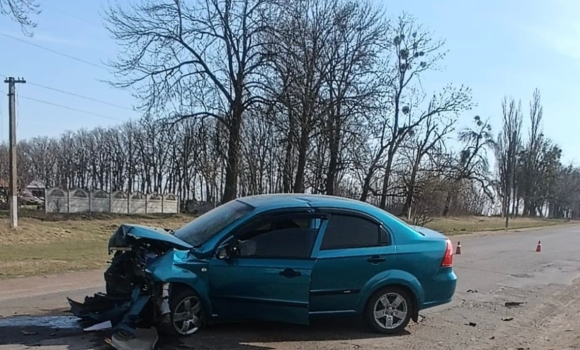 У Бершадській громаді зіткнулись два автомобілі