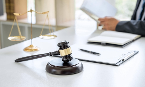 У Гайсині п'яний водій покалічив 17-річну дівчинку прокуратура оскаржує вирок суду