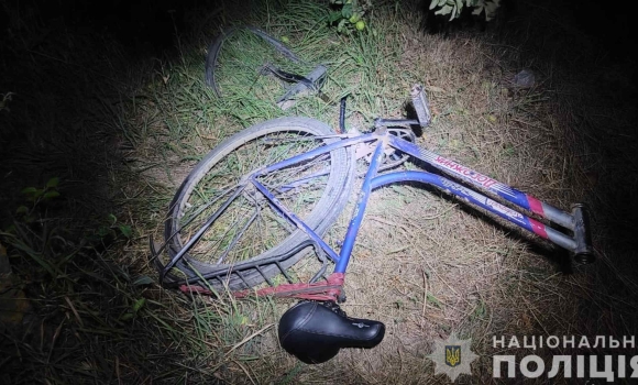 У Гайсинському районі мотоцикліст наїхав на 26-річного велосипедиста