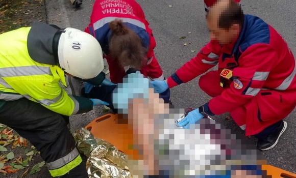 У Гайсинському районі з понівеченого автомобіля деблокували двох пенсіонерів