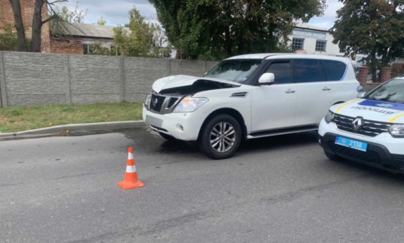У Гнівані 44-річний чоловік потрапив під колеса авто і загинув на місці події