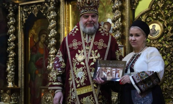 У кафедральному соборі Вінниці вперше лунала молитва за Україну англійською мовою У кафедральному соборі Вінниці вперше лунала молитва за Україну англійською мовою