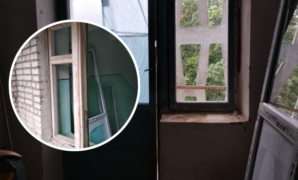 У Калинівці ремонтують будинки, які постраждали від ракетних обстрілів