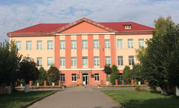 У Калинівському ліцеї №3 завершили ремонт спортзалу