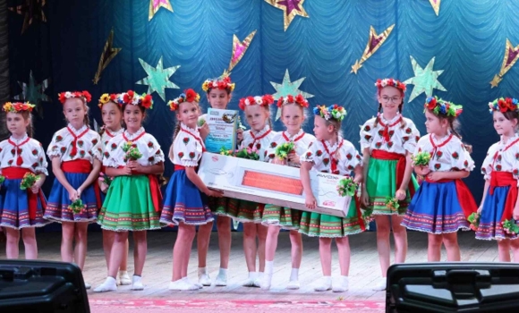 У Калинівці відбувся ювілейний гала-концерт фестивалю-конкурсу «Зорепад 2025»
