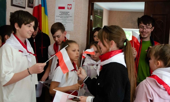 У Хмільнику спілка поляків відзначила День польського прапора та Конституції 