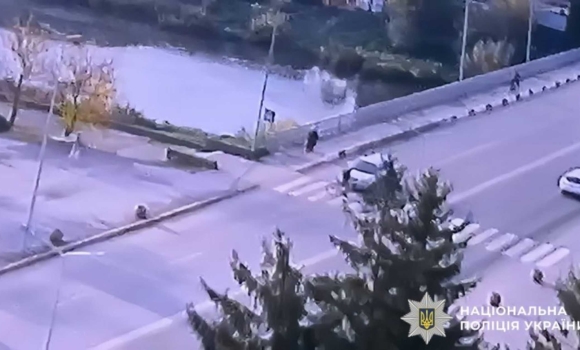 У Хмільнику водій на смерть збив велосипедиста на пішохідному переході У Хмільнику водій на смерть збив велосипедиста на пішохідному переході
