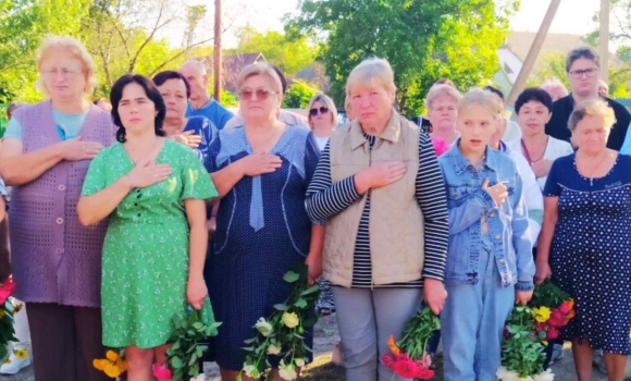 У Крижопільській громаді відкрили меморіальну дошку на честь загиблого односельця