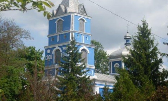 У Ладижині громада повернула храм, який загарбав московський патріархат