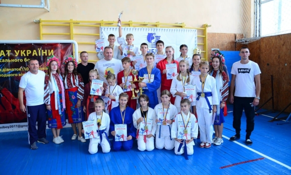 У Ладижині відбувся чемпіонат України з універсального бою