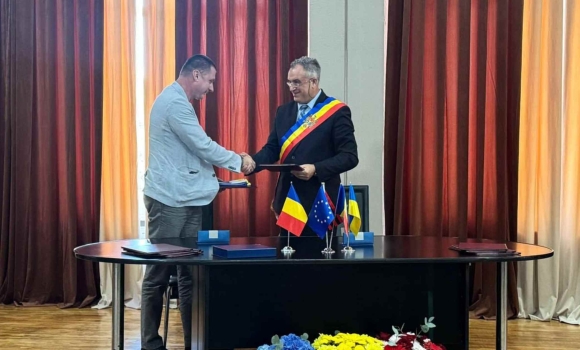 У Ладижина з'явилось молдовське місто-побратим
