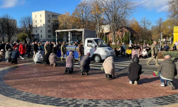 У Ладижині прощались із командиром відділення зенітно-ракетного взводу
