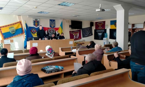 У Ладижині влаштували зустріч із родинами безвісти зниклих і полонених воїнів