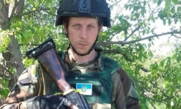 У Літинському районі поховають воїна, який загинув у боях на Донеччині