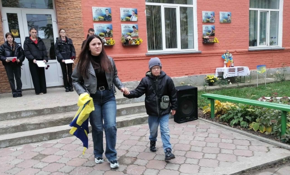 У місті Бар відкрили пам’ятний знак Захиснику України Михайлу Бойку