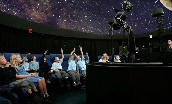 У Міжнародний день планетаріїв вінничан запрошують на сферичні шоу