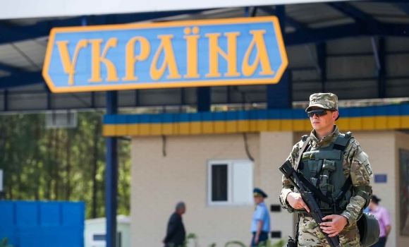 У Могилеві-Подільському викрили схему незаконного перетину кордону