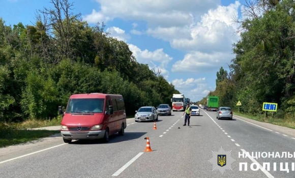 У Немирівській громаді водій автобуса збив 10-річного хлопчика