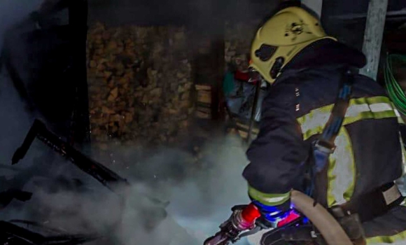 У Погребищі та Немирові горіли житлові будинки через несправність пічного опалення У Погребищі та Немирові горіли житлові будинки через несправність пічного опалення