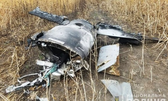 У полі на Вінниччині вибухотехніки поліції знешкодили російську ракету