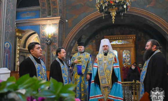 У Спасо-Преображенському соборі у Вінниці помолилися за Україну