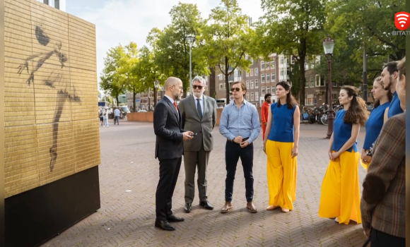 У столиці Нідерландів встановили артоб’єкт з понад 9 тисяч гільз