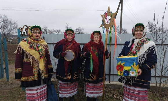 У Тростянецькій громаді аматорський колектив наколядував для захисників на 45 тис. грн 